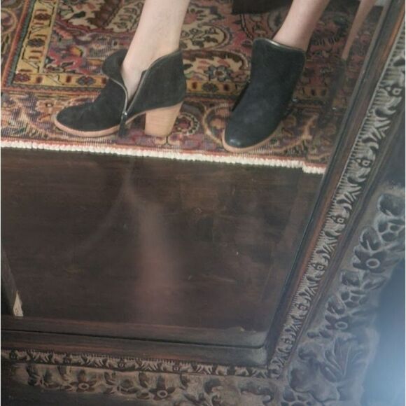 Dolce Vita Black Suede Chelsea Leather Chunky Block Ankle Zipper Boots Booties 6 - Picture 1 of 8